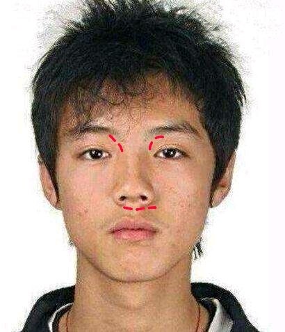 鹿晗出道前一寸照