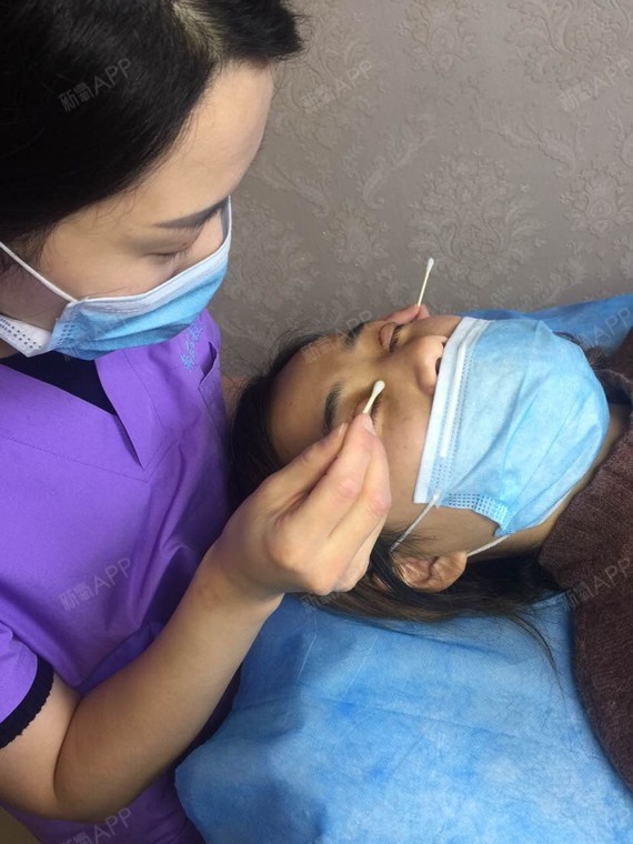 smileq | 美容美妆 | 眼部 | 鼻部 | 面部轮廓 | 激光美肤 | 双眼皮