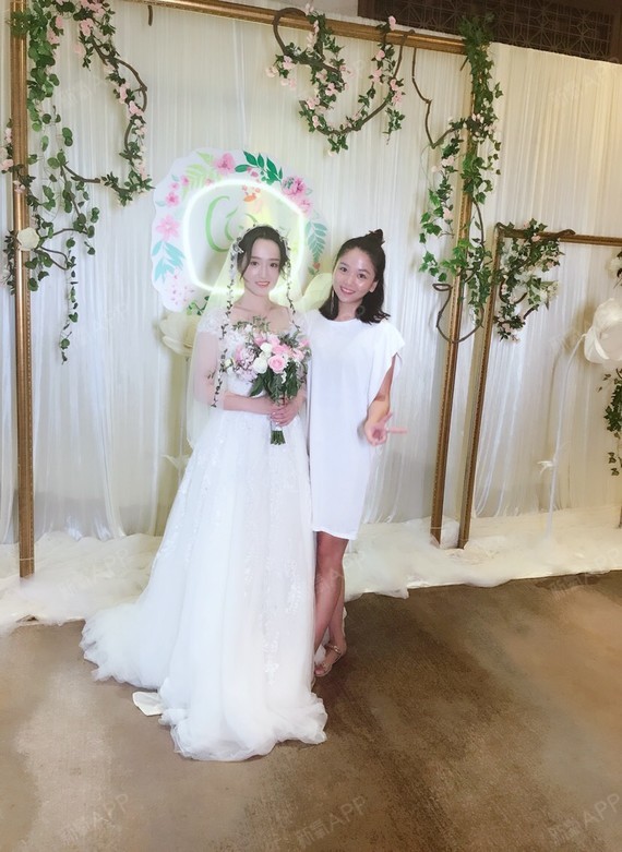 好友结婚大喜日子赞赞哒