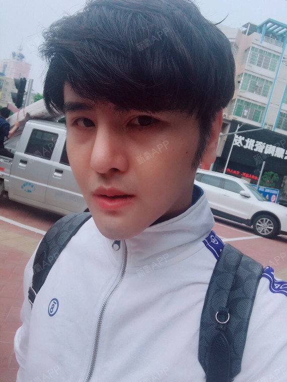 《12.08 瑞港医疗 嘴角上扬 m唇》