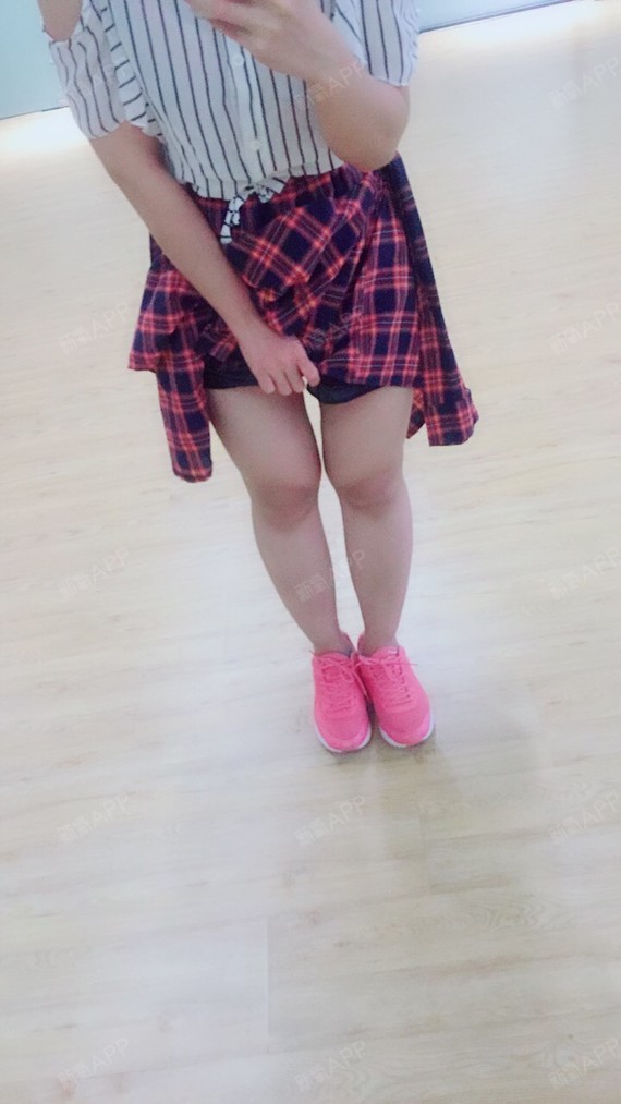 大腿射频溶脂半个月了,做了两次,最明显的改变就是大_圈子-新氧美容