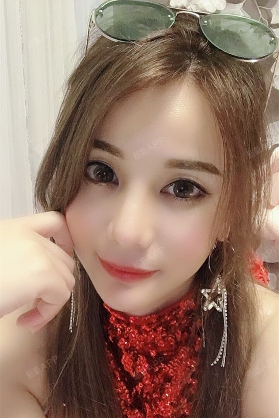 最近瘦了,感觉我的小圆下巴变尖下巴了,但整体看来也_圈子-新氧美容