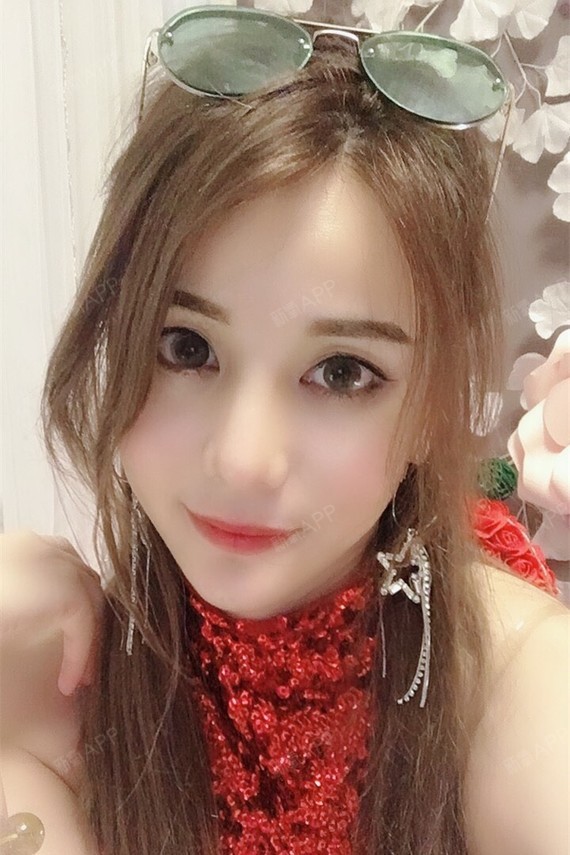 最近瘦了,感觉我的小圆下巴变尖下巴了,但整体看来也_圈子-新氧美容