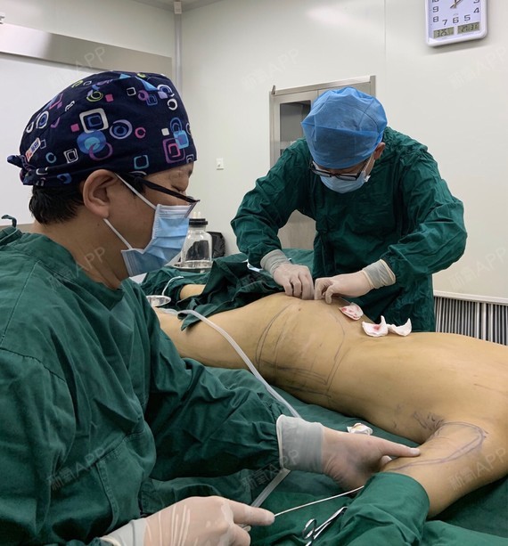 北京吸脂瘦手臂好不好_效果图_帽子辛吸脂瘦手臂术后第天_新氧美容