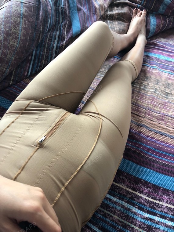 吸脂瘦大腿