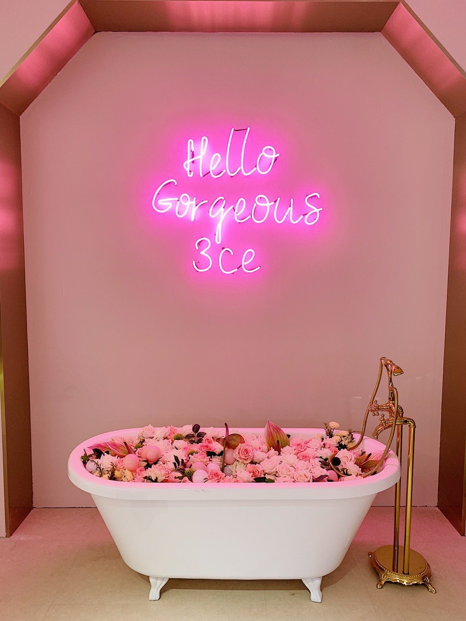 北京探店|帝都网红打卡地,3cepinkhotel_圈子-新氧美容整形