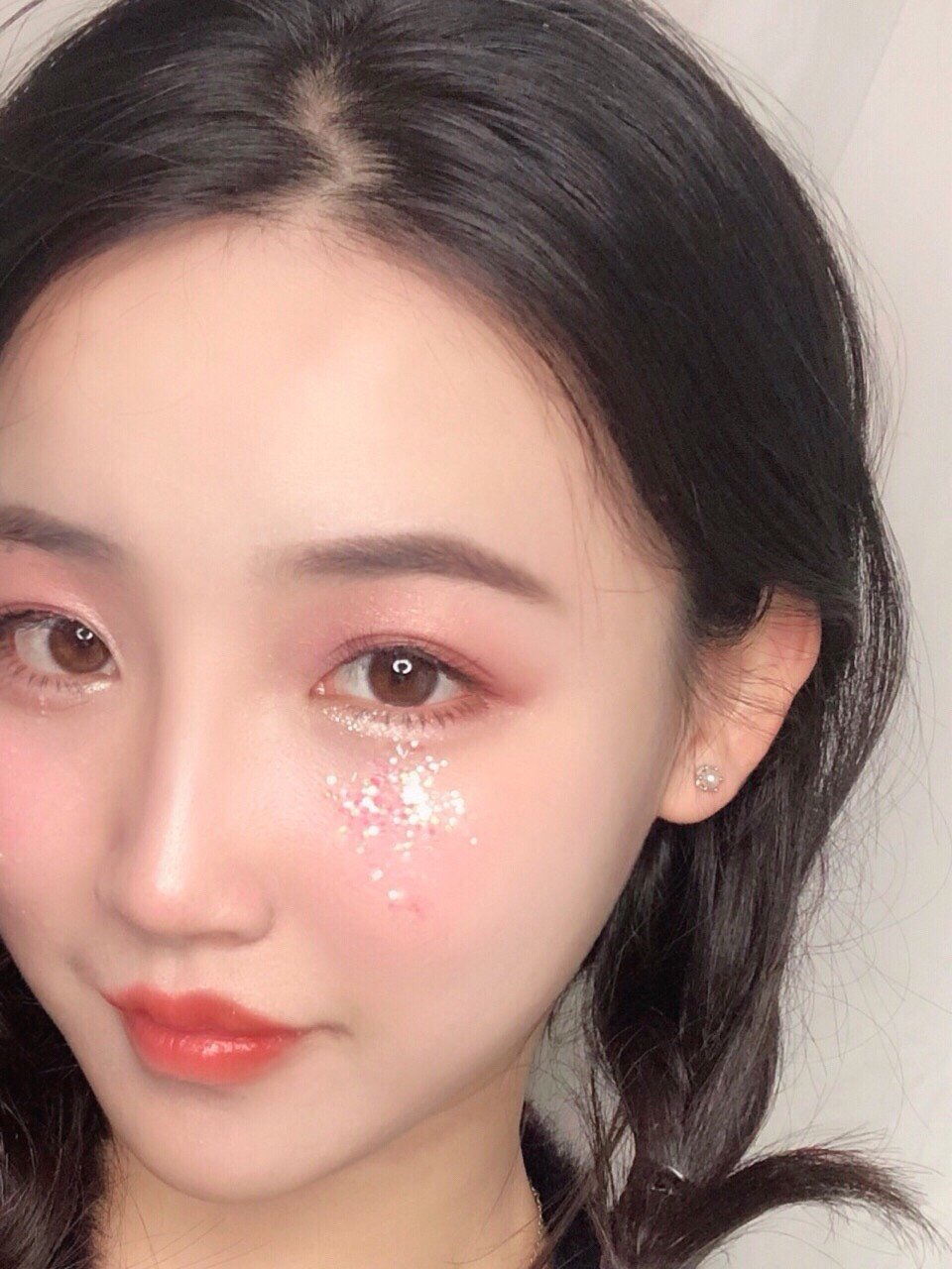 闪亮无辜复古眼泪妆