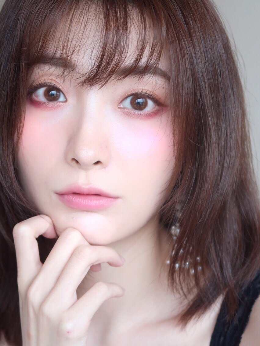 94妆容分享94不能去日本看樱花,但是粉嫩的樱花少女妆_圈子-新氧