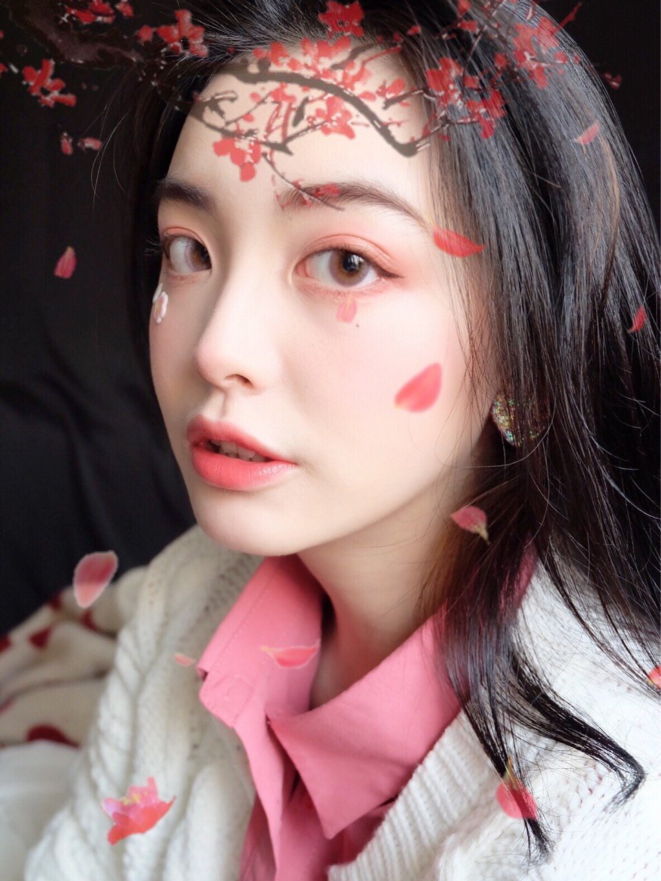 【春天最适合这样的妆容|减龄樱花妆容94】94最近南京_圈子-新氧