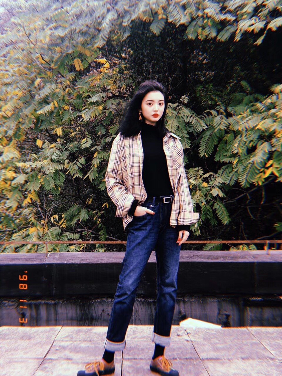 【港风中性穿搭 | 放荡不羁爱格纹】