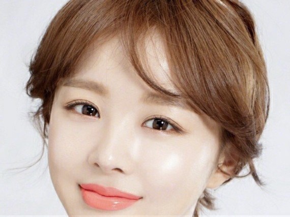 玻尿酸隆鼻价格:800-20000不等。不等产品不