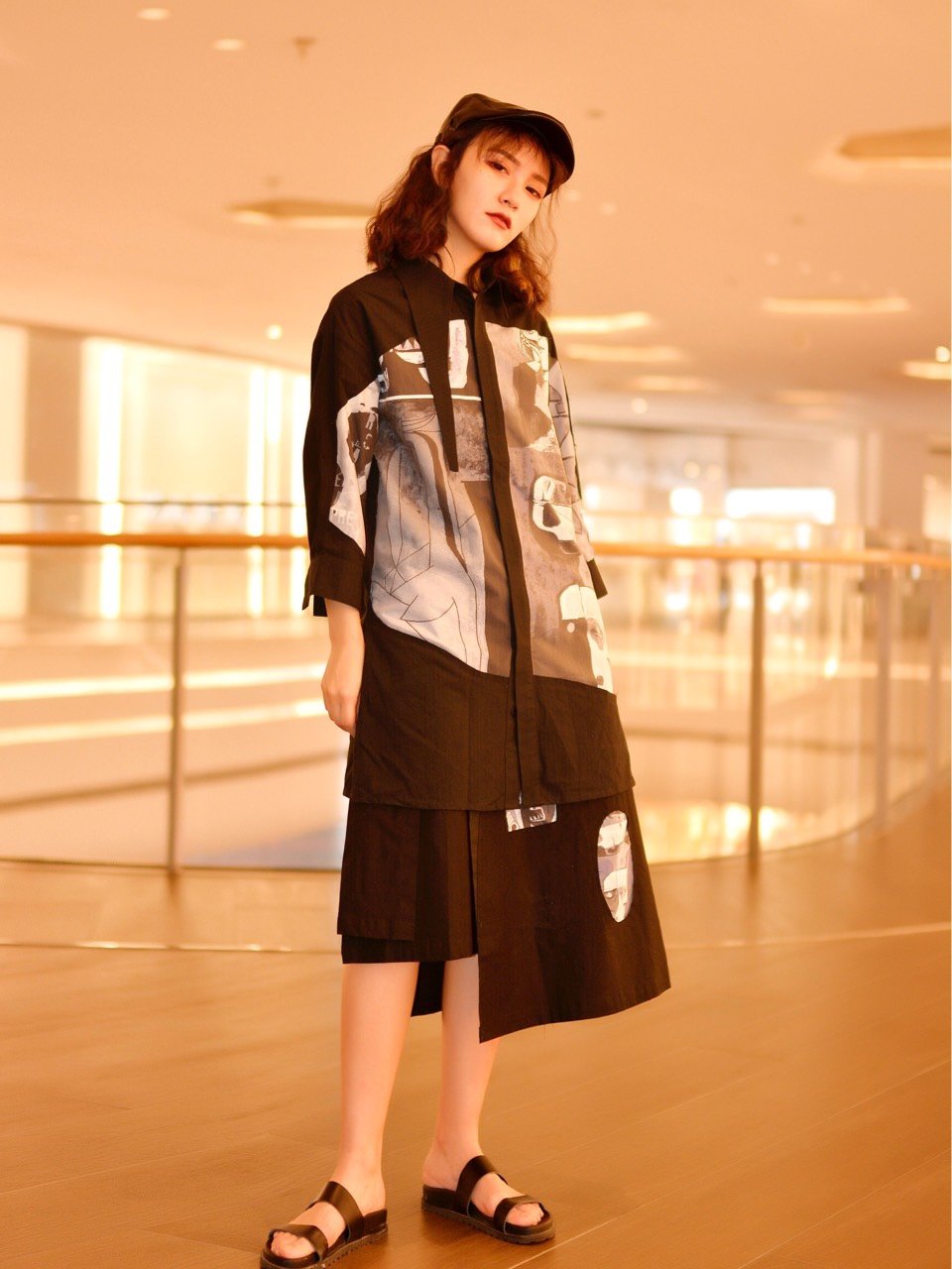 不知道为什么,男生的衣服总是比女生的衣服舒适很多.