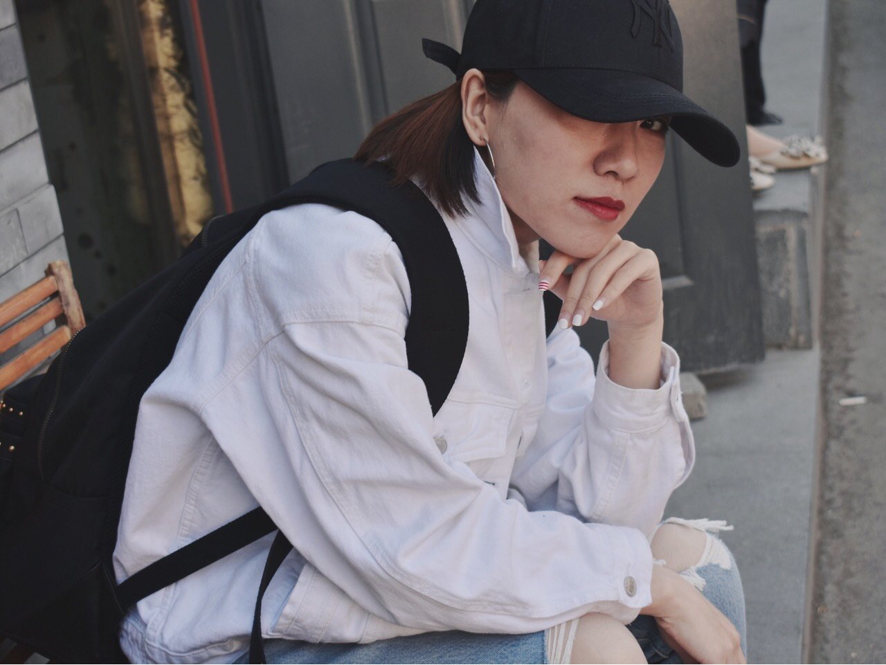 来一个犀利的眼神鄙视舔狗#哪个公司还没有一只恶心的舔狗