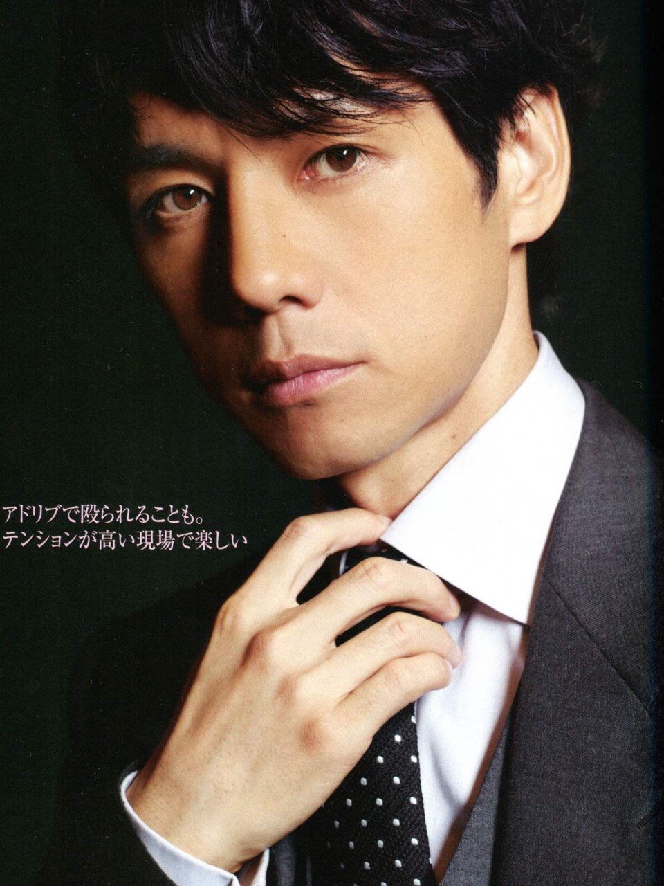 男色 今年已经48的西岛叔 算是目前日本男演员中的实力派 我被