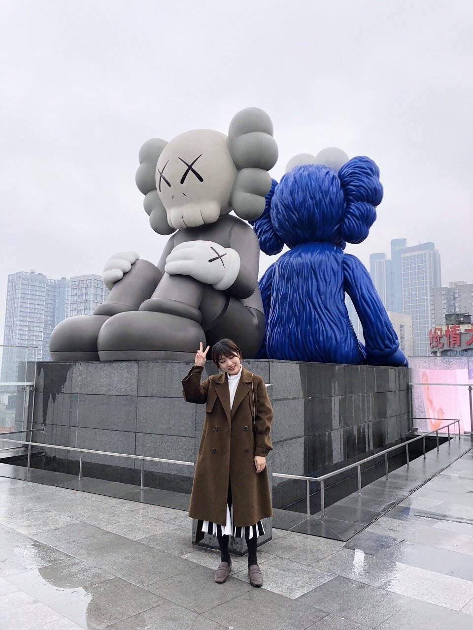 長沙ifs國金中心網紅打卡點七樓樓頂kaws