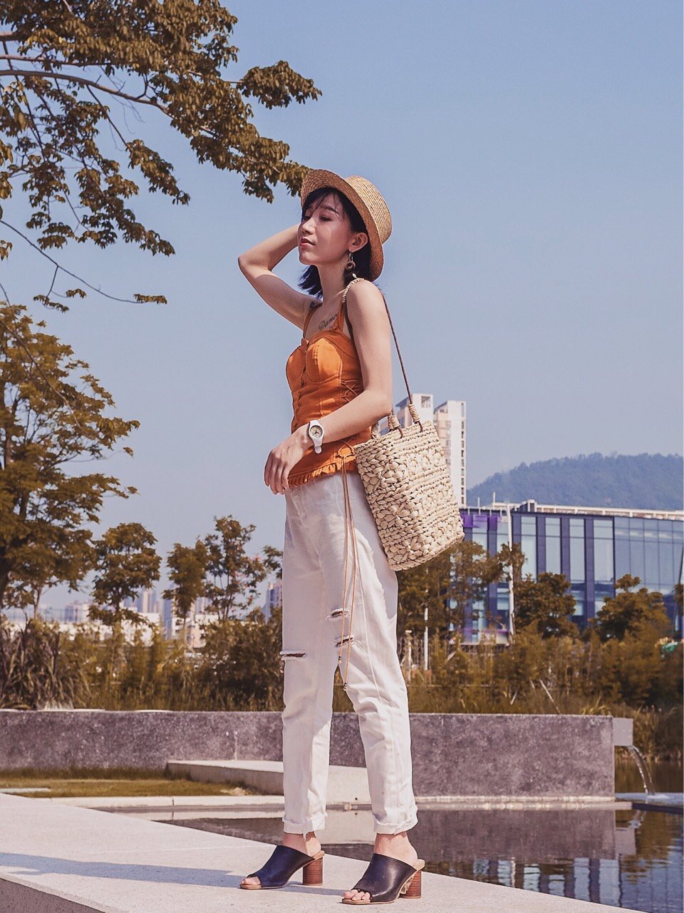高美商穿搭|草帽 草编包夏日出游好couple