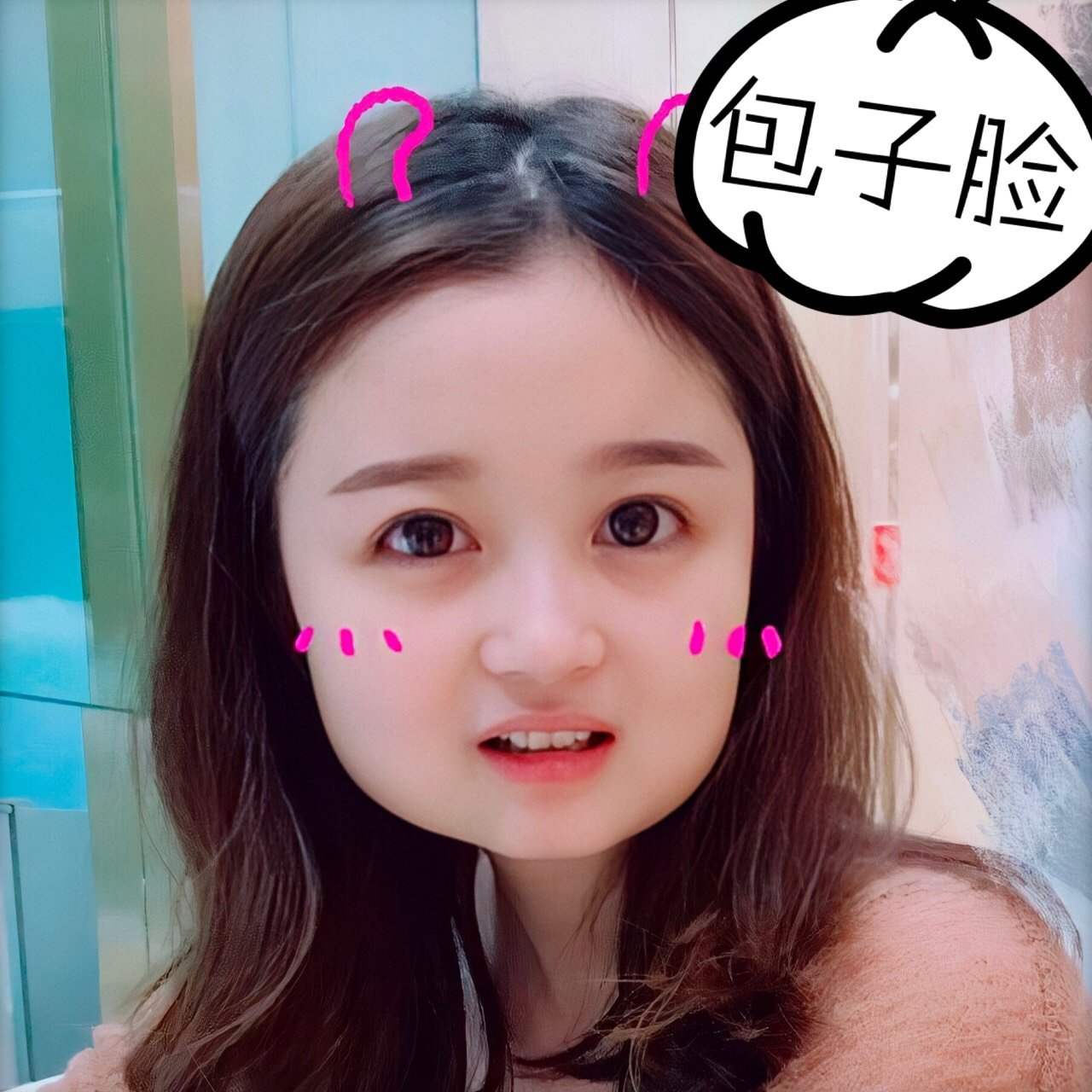 风起时我的小尴尬再也没有了,因为之前脸比较方,不敢扎头发,起风时