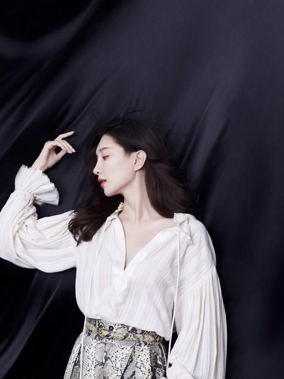 提高美商|拥有天鹅颈是什么气质7894949477