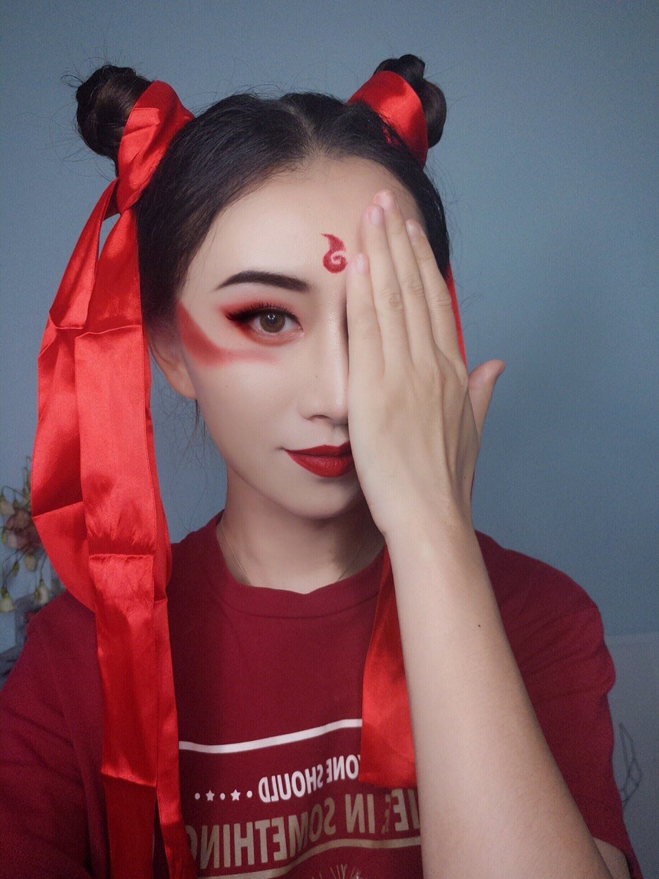 仿妆,感受一下扎儿的燃劲儿 虽然是电影动画,但人物的造型上一点不