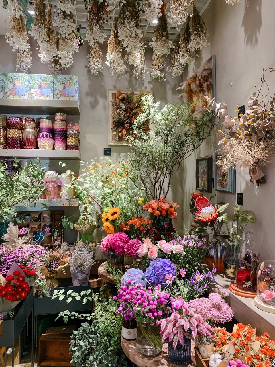 北京|隐藏在三里屯的一家超美花店咖啡厅