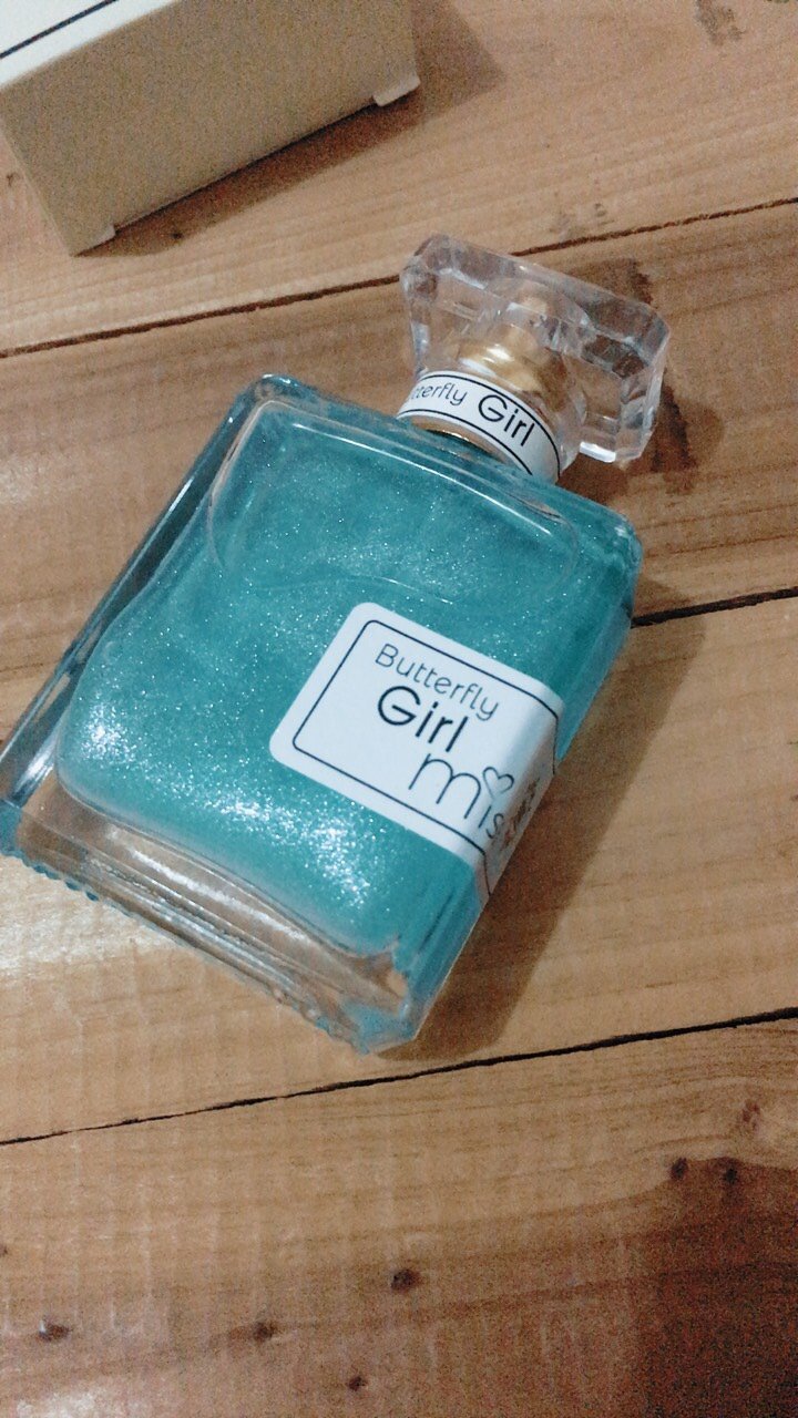 分享一款蓝风铃香水夏天的味道很清新还有流金