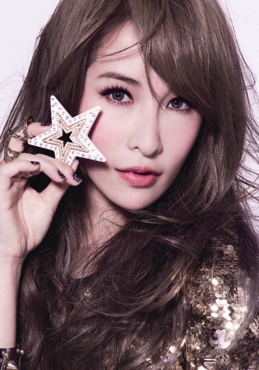 "鲜肉收割机"萧亚轩到底整了哪里