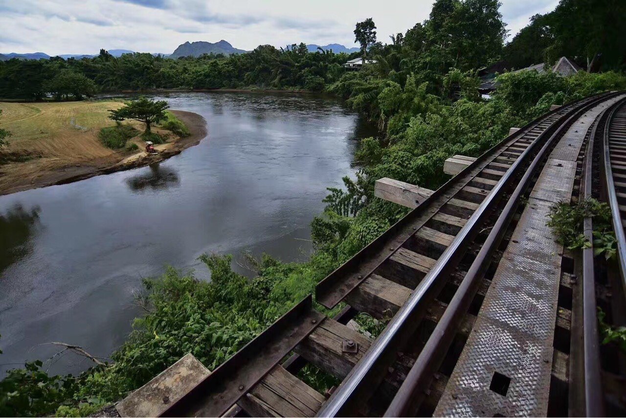 泰缅死亡铁路,一步一骷髅(4)