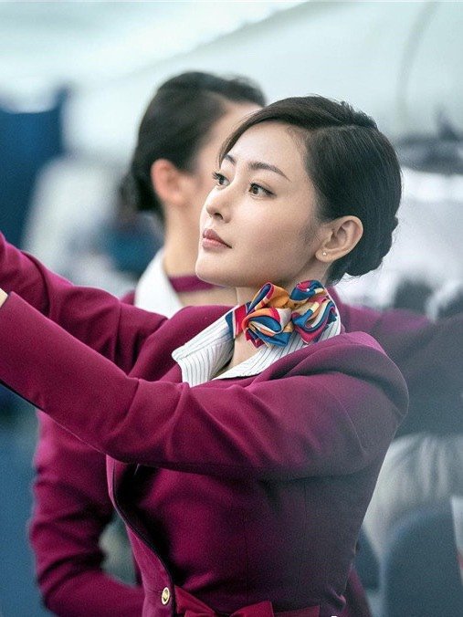 《中国机长》9月30号上映了看到演员的剧照