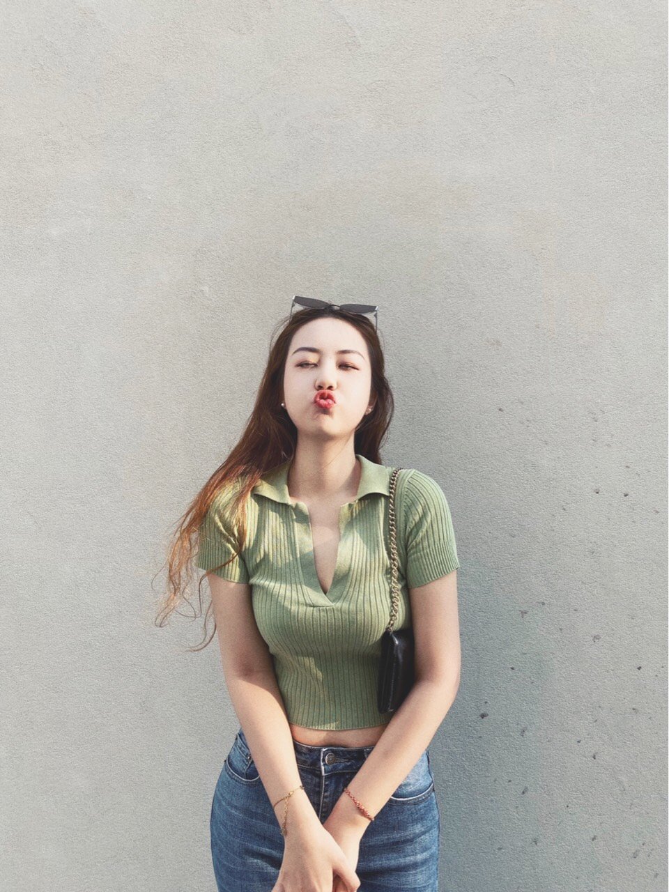 九宫格半身照拍照技巧让你拍照姿势不重样