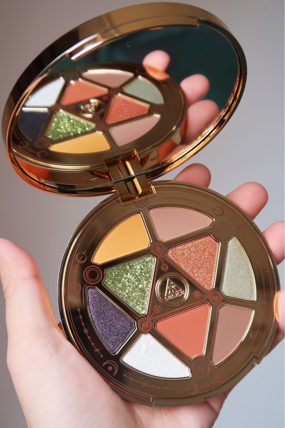 超有设计感的秋冬眼影幸运金币盘谁能扛得住