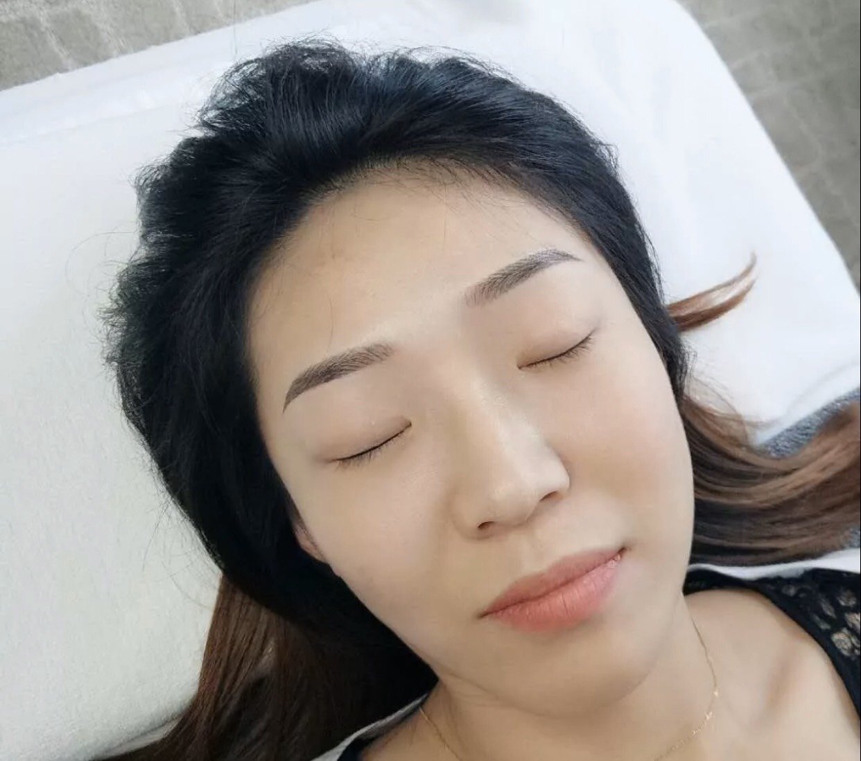 老师经验很丰富,从最开始设计眉型到后面纹眉精修都超_圈子-新氧美容