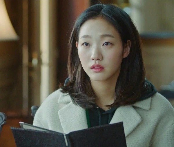 金高银小姐姐也有松鼠肌