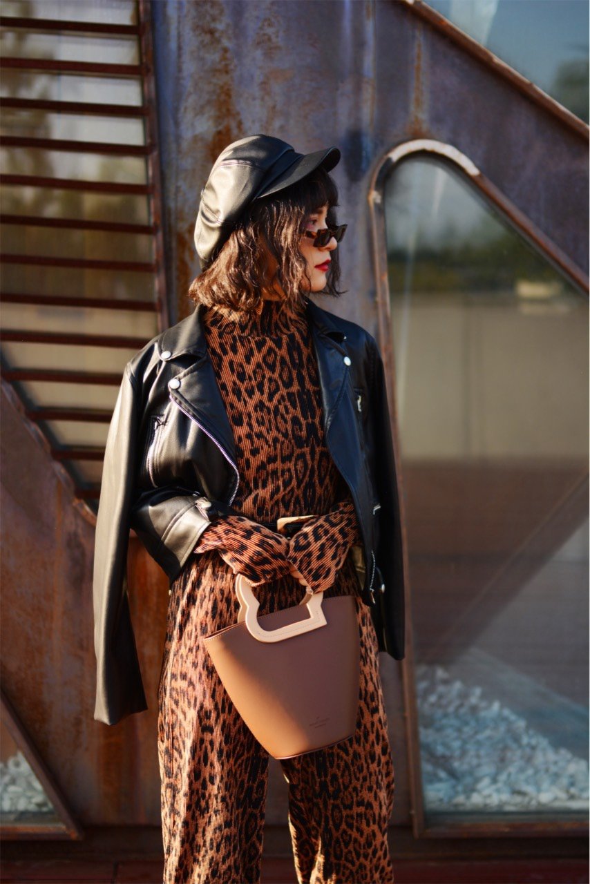 高美商穿搭||走在街头赚足回头率!高级的野性,豹纹_圈子-新氧美容整形