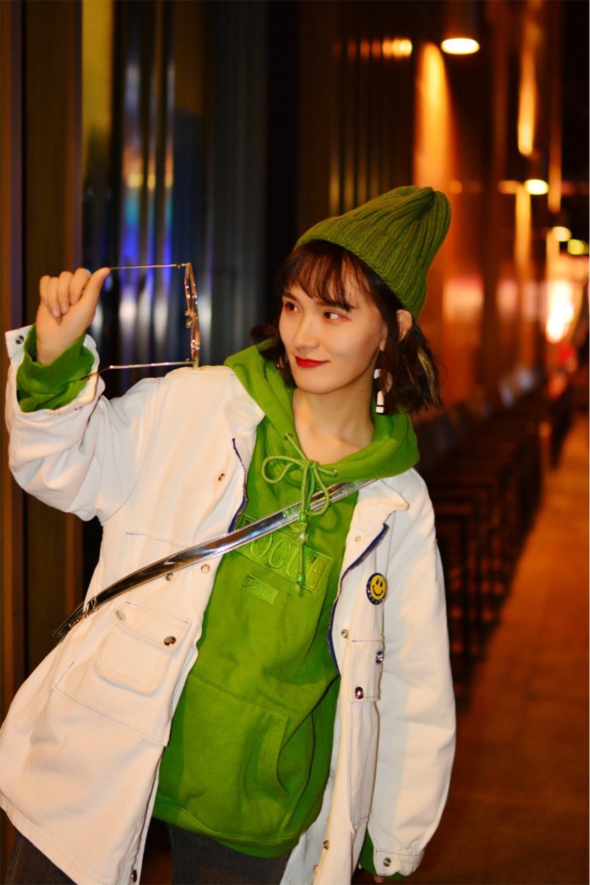 可盐可甜,既可以打造帅酷girl,也能变身可爱小甜心.