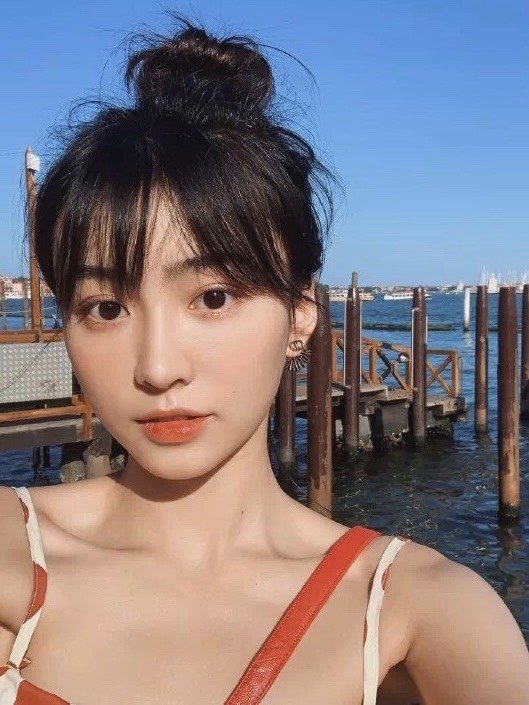 这枚网红你们知道是谁吗?