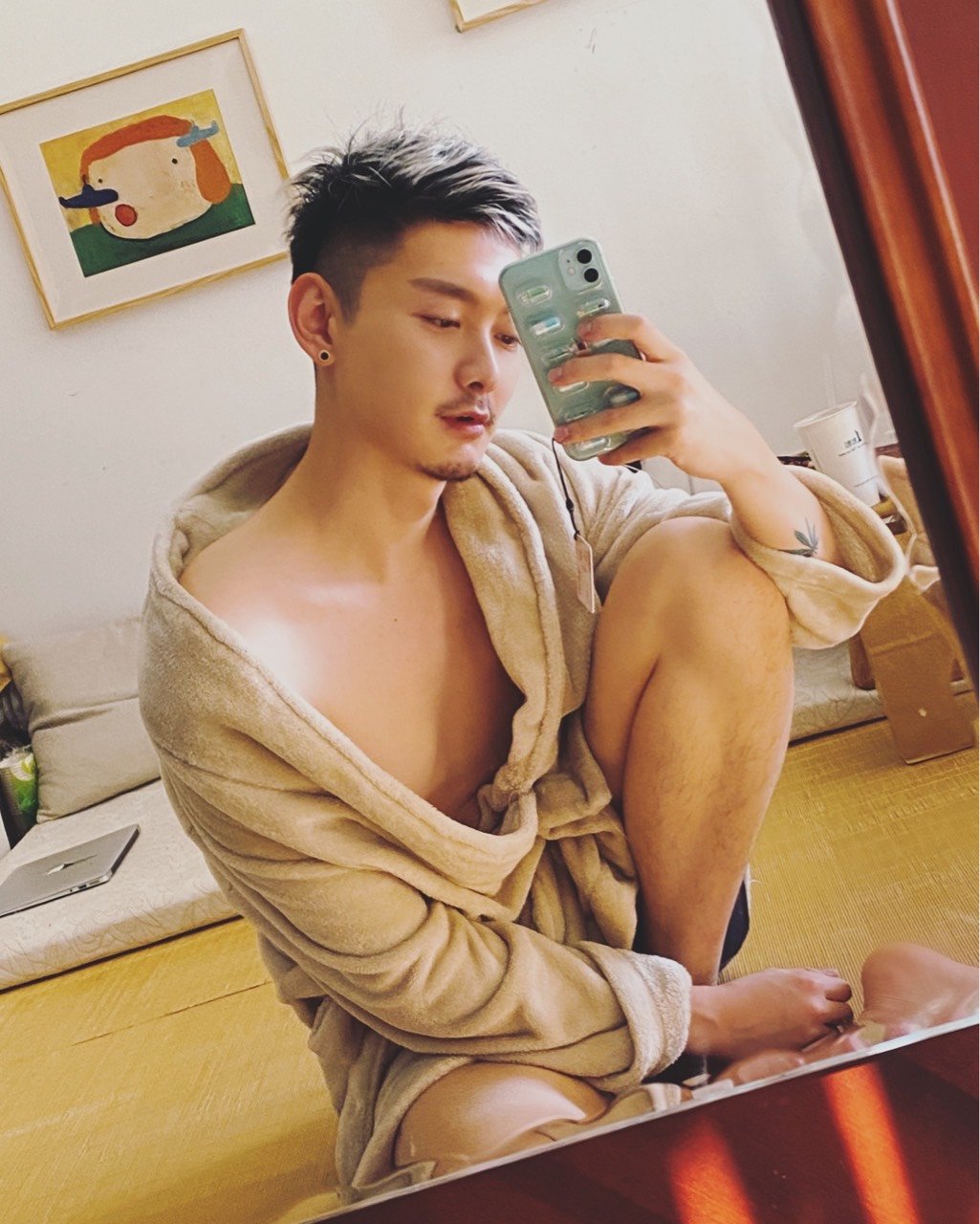 2019最能打的自拍05# 在家洗完澡穿着睡衣来张_圈子-新氧美容整形