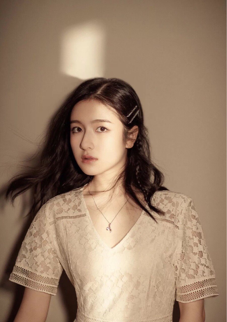 李兰迪的《梦回大清》马上要播出了,剧方出宣传经费