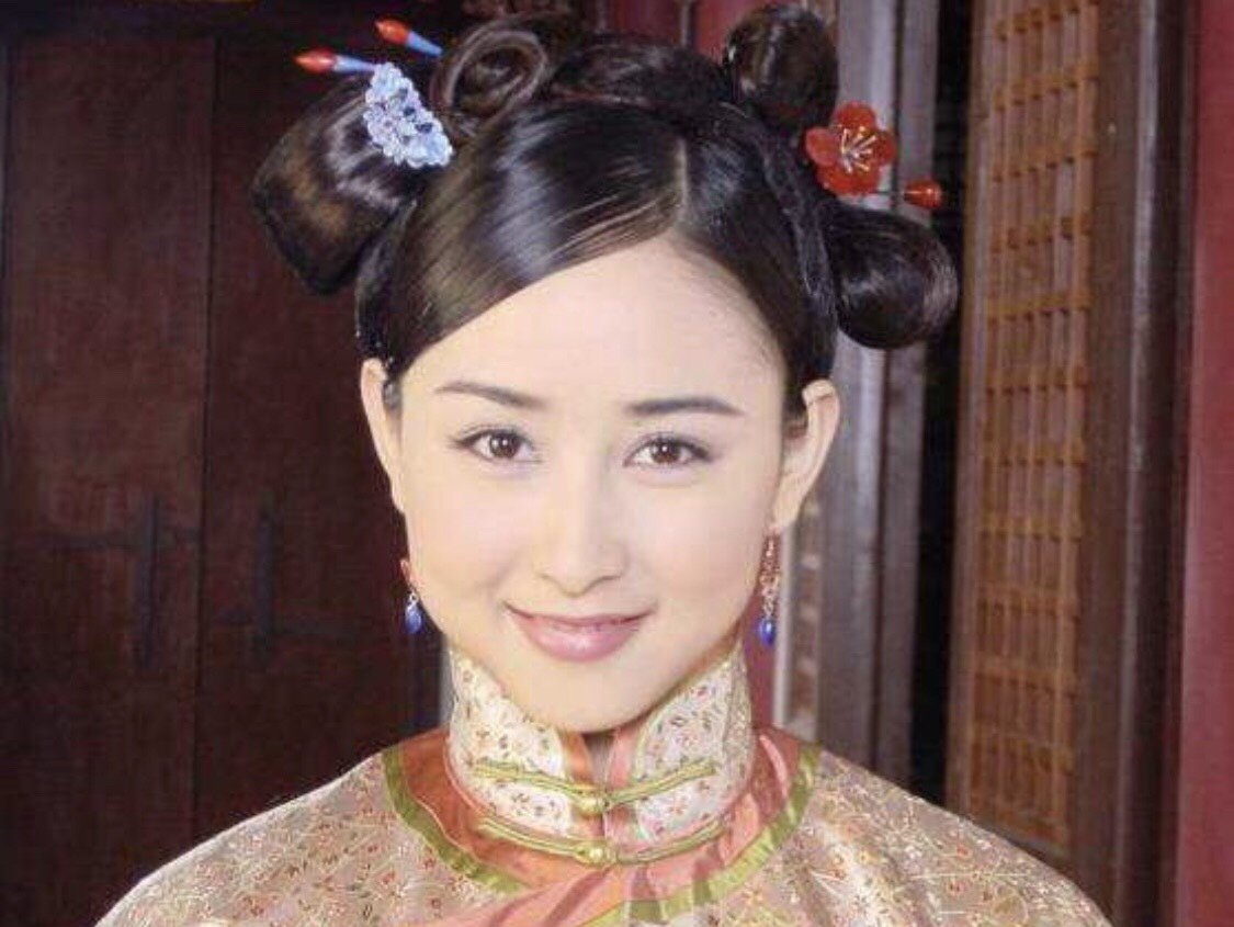 胡静小姐姐在孝庄秘史中扮相娇憨