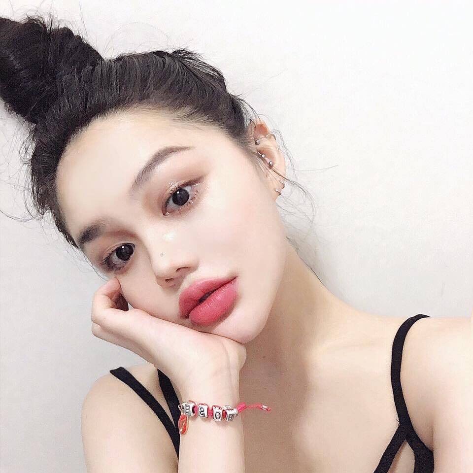 变美小心机:玻尿酸丰唇日韩妆少不了嘟嘟唇,欧美妆更_圈子-新氧美容