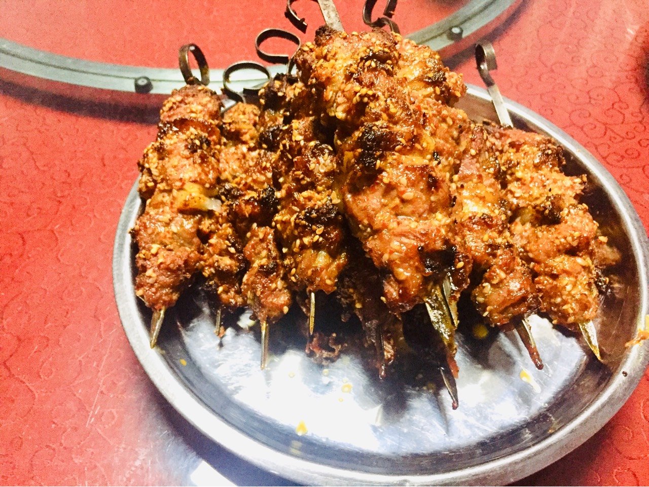 来新疆吃烤肉抓饭大盘鸡