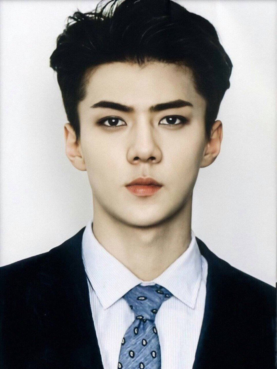 世勋妥妥的立体浓颜,一秒抓眼.