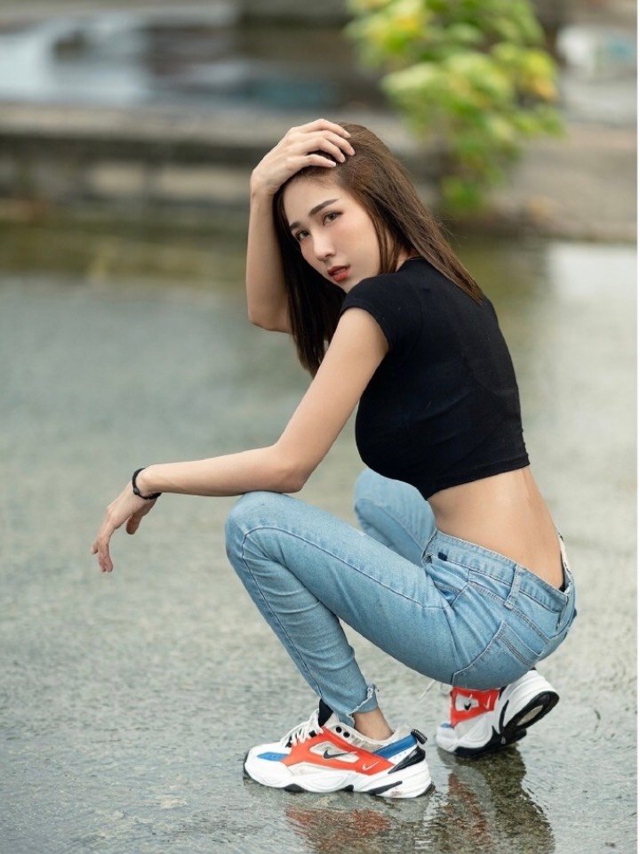 长期的办公室工作,小肚子大的跟怀孕一样,穿稍微紧一_圈子-新氧美容