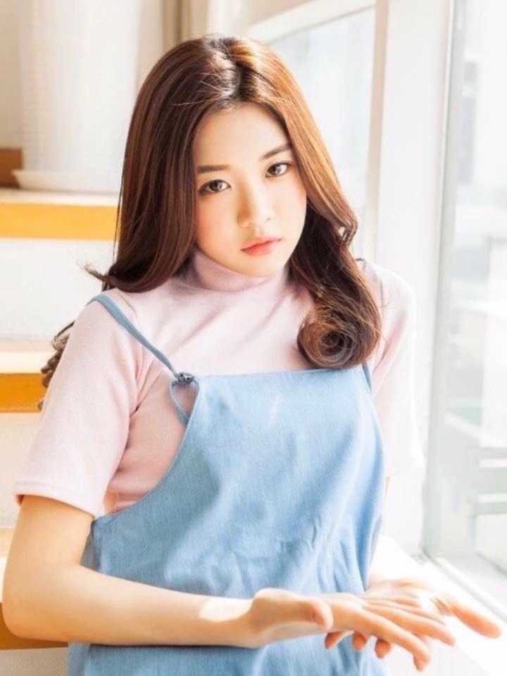 被誉为新的"整形模版"的韩国欧尼#高允真# ,曾经_圈子-新氧美容整形