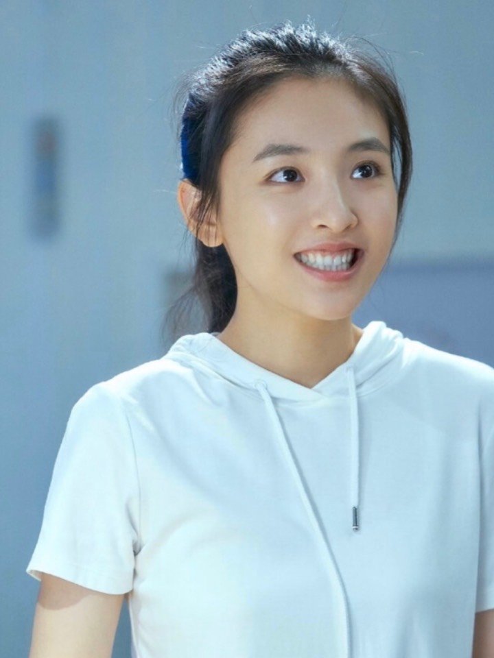 如何get吴倩伪素颜妆容