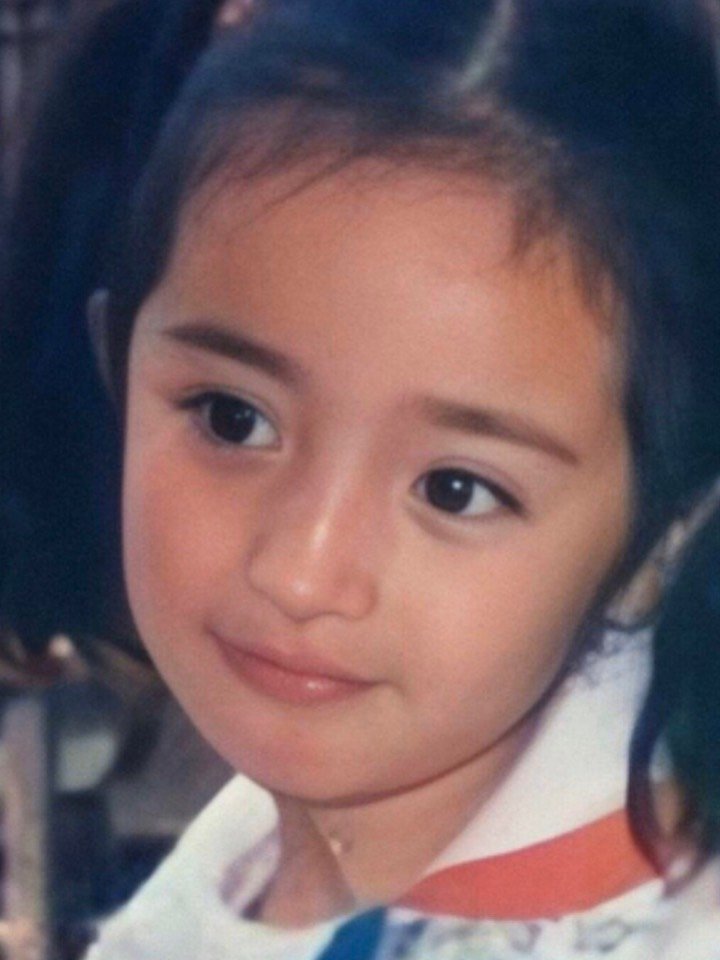 小时候的杨幂是带着灵气的一个小姑娘,当年才4岁的