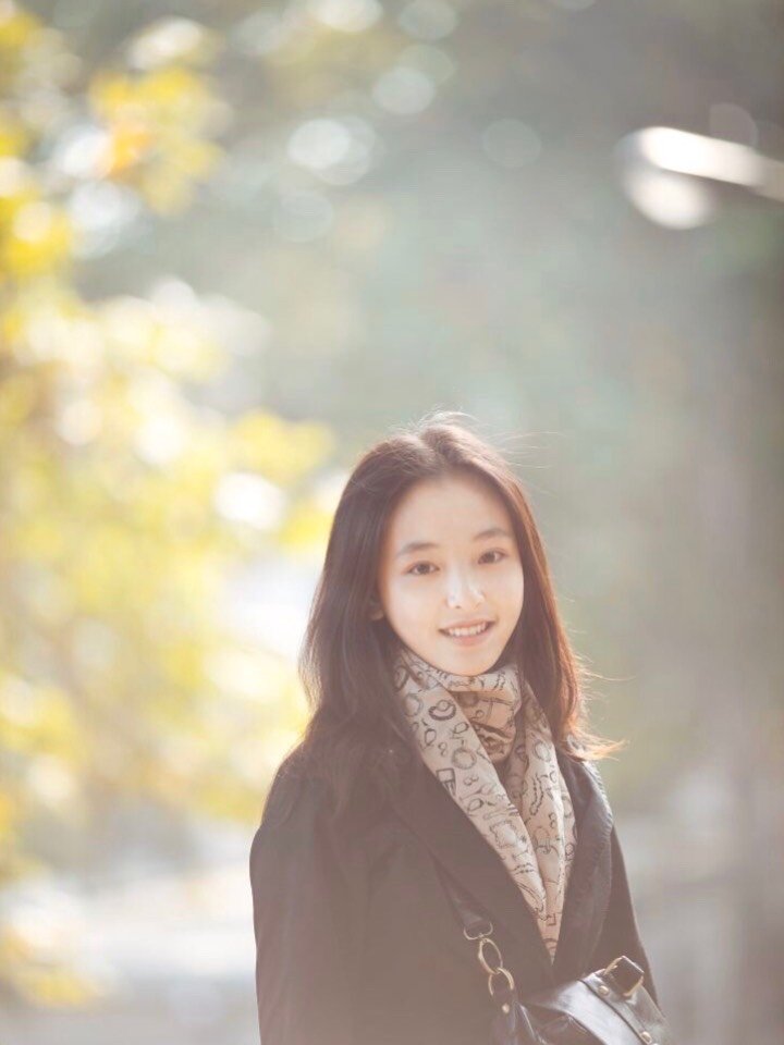 不得不说,他们饰演的言默和乔一真的很甜蜜,真人cp粉也很多.