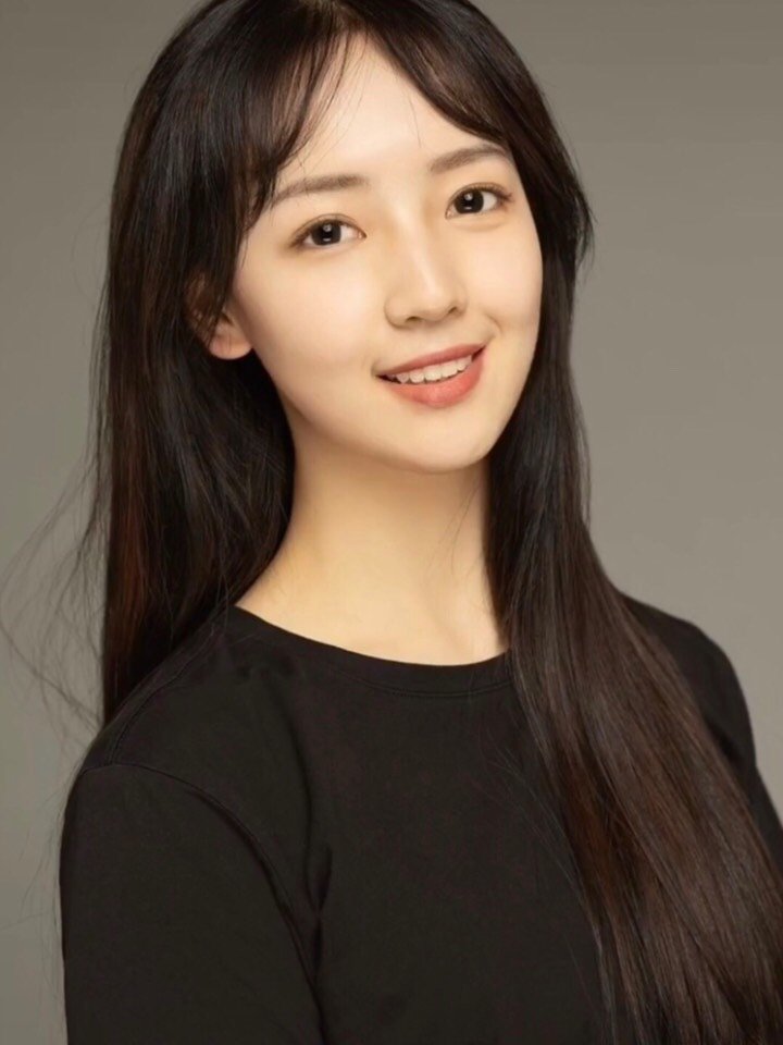 听说秦牛正威这周公演还是唱rap,靠reader出圈的牛