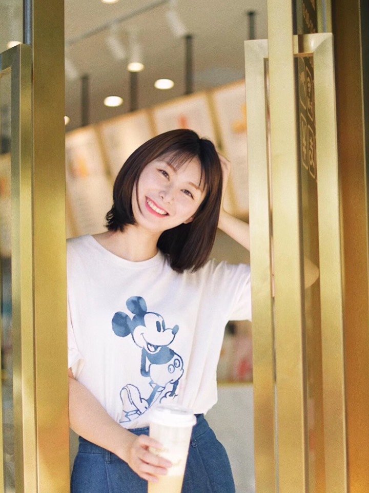 邻家女孩感休闲穿搭今天是可爱的邻家小妹