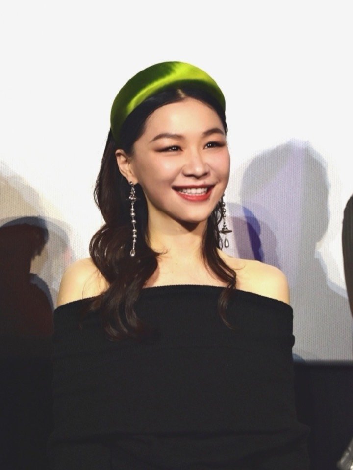 97金靖上李佳琦直播间,自曝三个礼拜胖到了115斤94_圈子-新氧美容