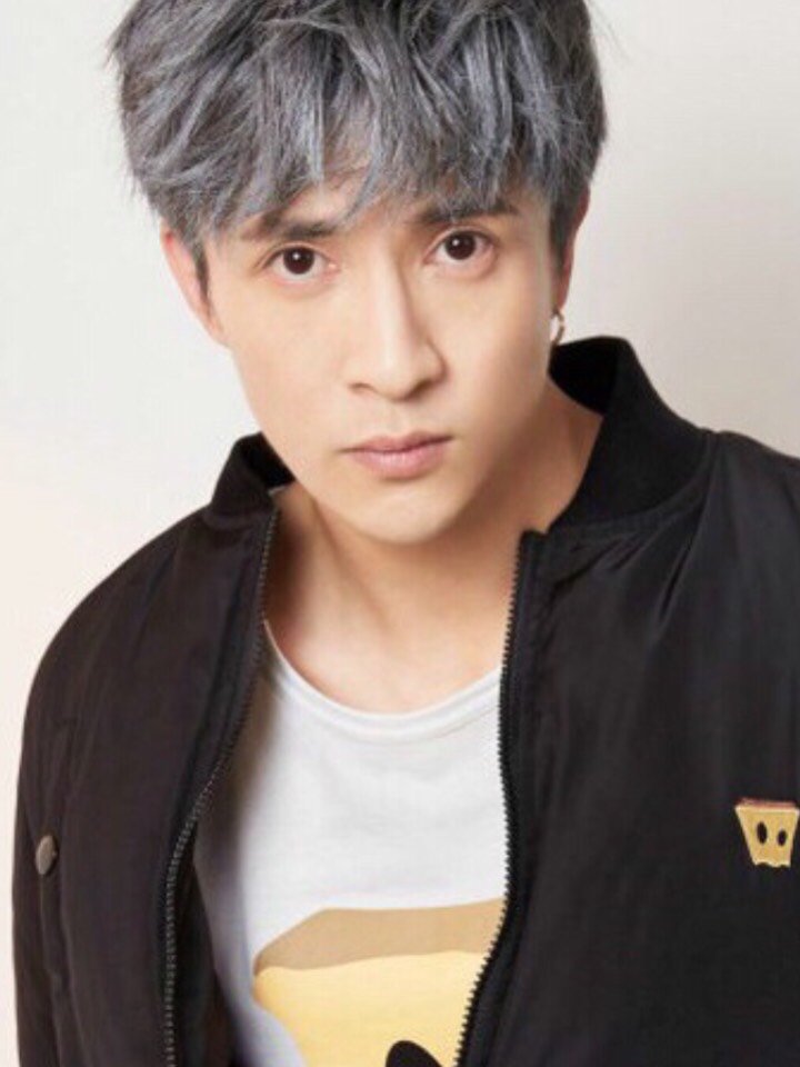 我的爱豆薛之谦变形记# 薛之谦想必大家都不陌生吧,_圈子-新氧美容